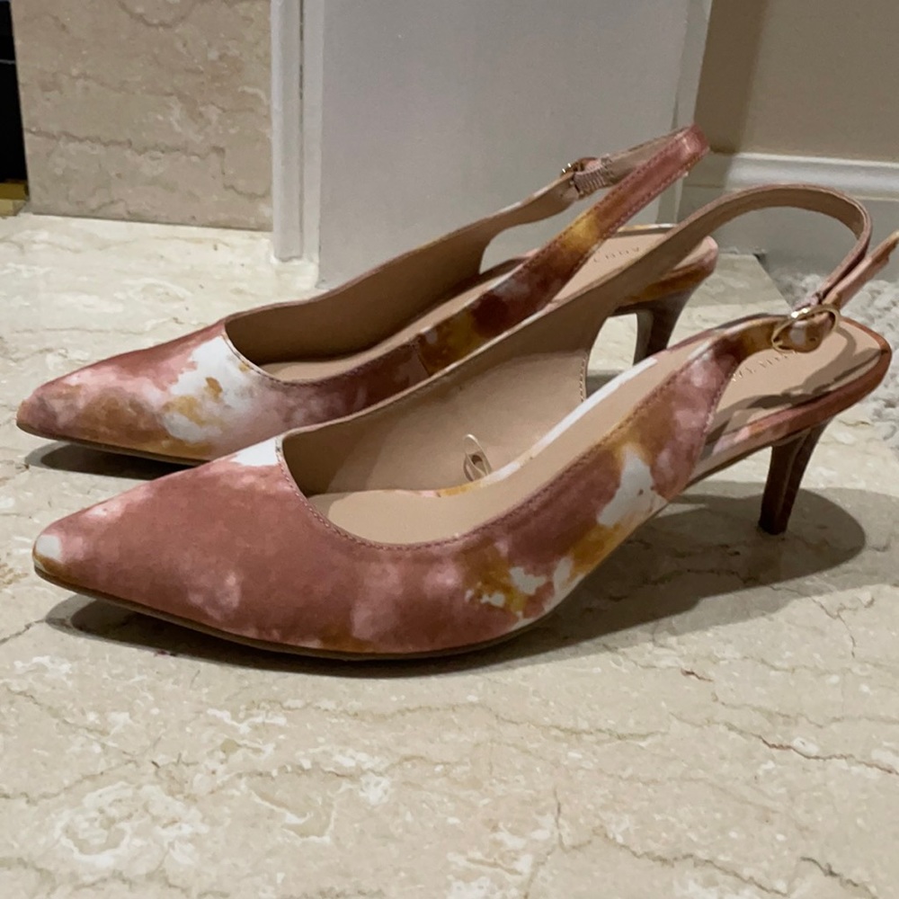 Ann Taylor Pink Pattern Heels